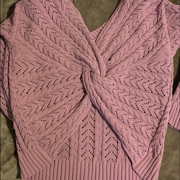 Size s purple sweater - Picture 2 of 2
